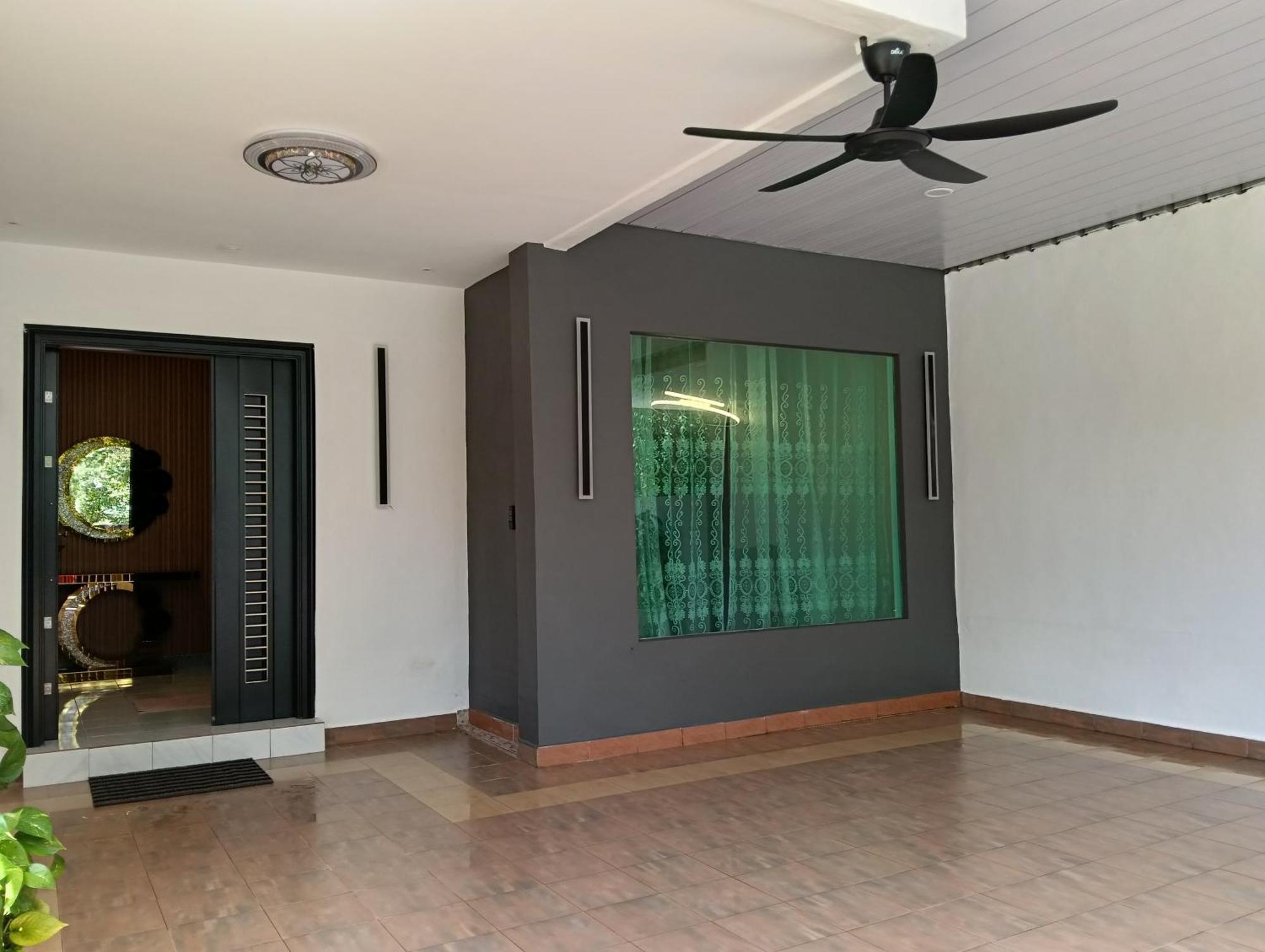 Luxurious Noble Vila
